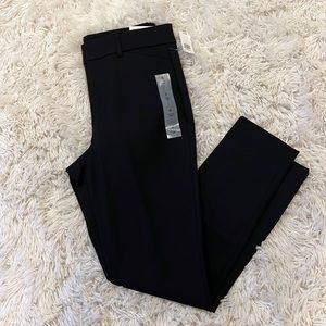 Old Navy work trousers. Pixie cut and high waisted. Size 6. TTS & NWT